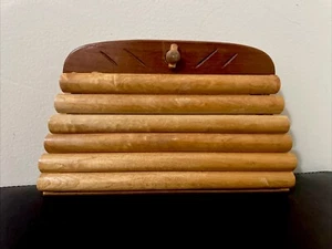 Vintage SELTEN 50er Holz Handtasche Clutch Zapfenverschluss komplett gefüttert patentiert - Bild 1 von 14