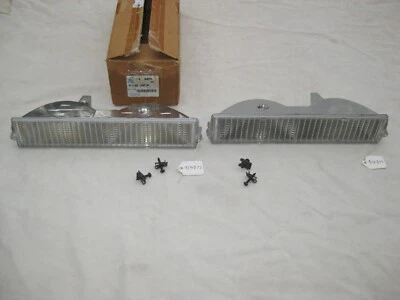 NOS BUICK Regal 1980 1981 1982 1983 Genuine GM Clear Front Turn Signal LAMP Set - Изображение 1 из 4