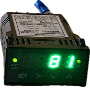 Digital EGT Thermometer 12V DC Pyrometer Temperature Control Gauge Auto Meter  - Bild 1 von 1