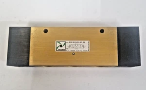 1/2 BSP, 5/3 Ventil Druckzentren Pneumax Nummer 212/2.53.33.11.11 - Bild 1 von 5