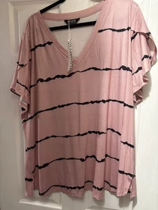 Bloomchic Plus Size Ladies Top - Picture 1 of 3