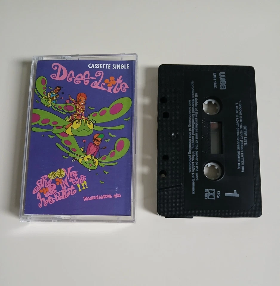 DEEE-LITE  GROOVE IS IN THE HEART CASSETTE TAPE SINGLE WEA ELEKTRA 1990 - Image 1 of 1
