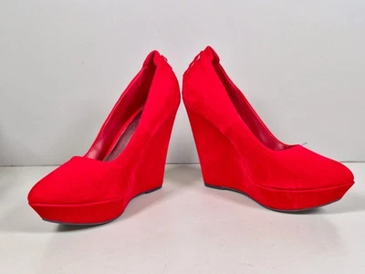 Туфли на танкетке WMNS Charlotte Russe красные бархатные размер 7 - Изображение 1 из 4