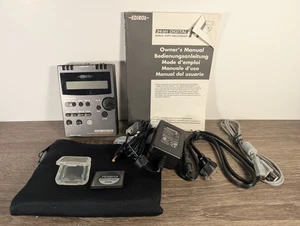 Roland Edirol R-1 Wave Mp3 Recorder w/64MB Card Cables Manual Case Tested Works - Picture 1 of 13