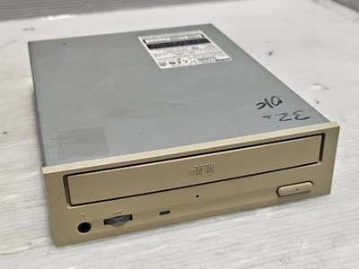 TEAC CD-532E, Vintage 32x SPEED ATAPI CD-ROM, LEGENDARY MODEL, WORKING! - Image 1 of 3