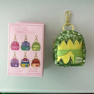 Disney Princesa Tiana Lentejuelas Misterioso Mini Mochila Llavero Dije Caja Ciega - Imagen 1 de 2