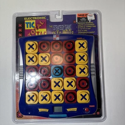 Tiger Electronics Tic Tac Juego de Estrategia Total X's & O's 1998 De Colección Nuevo en Caja Foto 1 de 2