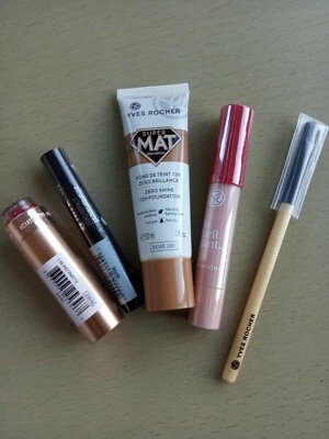 Yves Rocher LOTTO fondotinta MAT Rossetto Grand Rouge Matita Labbra correttore - Image 1 of 4