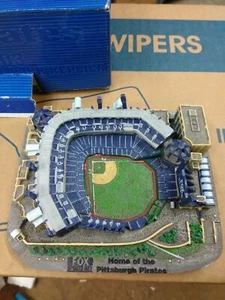 PNC Park Pittsburgh Pirates Replica Stadium Statue - Picture 1 of 1