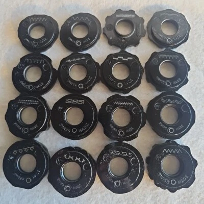 16 VINTAGE ELNA SWISS SEWING MACH STITCH PATTERN DISC CAMS Supra  - Image 1 of 4