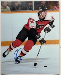 RICK TOCCHET SIGNED PHOTO 8x10 HD AUTOGRAPH PHILADELPHIA FLYERS LEGEND - Picture 1 of 1