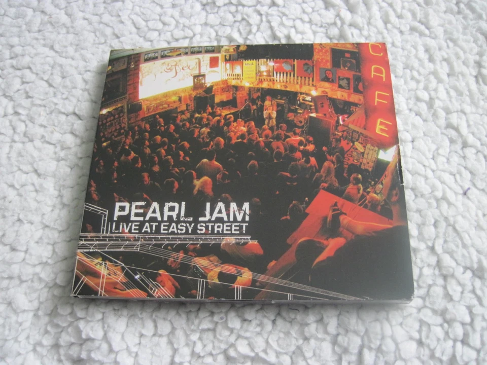 Pearl Jam - Live at Easy Street    EP  Digi - Bild 1 von 3