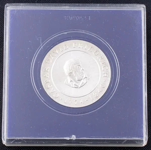 DDR 10 Mark GEDENKMÜNZE 1974 "CASPAR DAVID FRIEDRICH 1774-1840" SILBER - Picture 1 of 2
