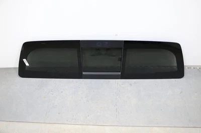 Ventana trasera de vidrio Nissan Titan 2017-2024 OEM 79700EZ20A Foto 1 de 4