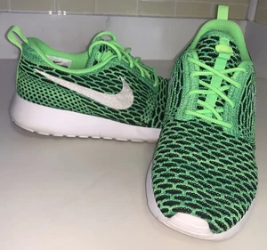 Taglia 7,5 - Nike Roshe One Flyknit Voltage verde con - Foto 1 di 7