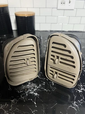 JUEGO DE VENTILACIÓN DE AIRE LATERAL DERECHO CONDUCTORES DE TABLERO DE CAMIÓN CHEVY SUBURBAN SILVERADO GMC BRONCEADO 95-99 Foto 1 de 4