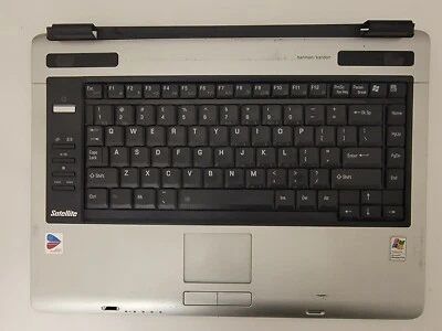 东芝卫星 A105 - S361 顶盖棕榈树/钥匙船 /TOUCHPAD V000060340  — 第 1/4 张图片