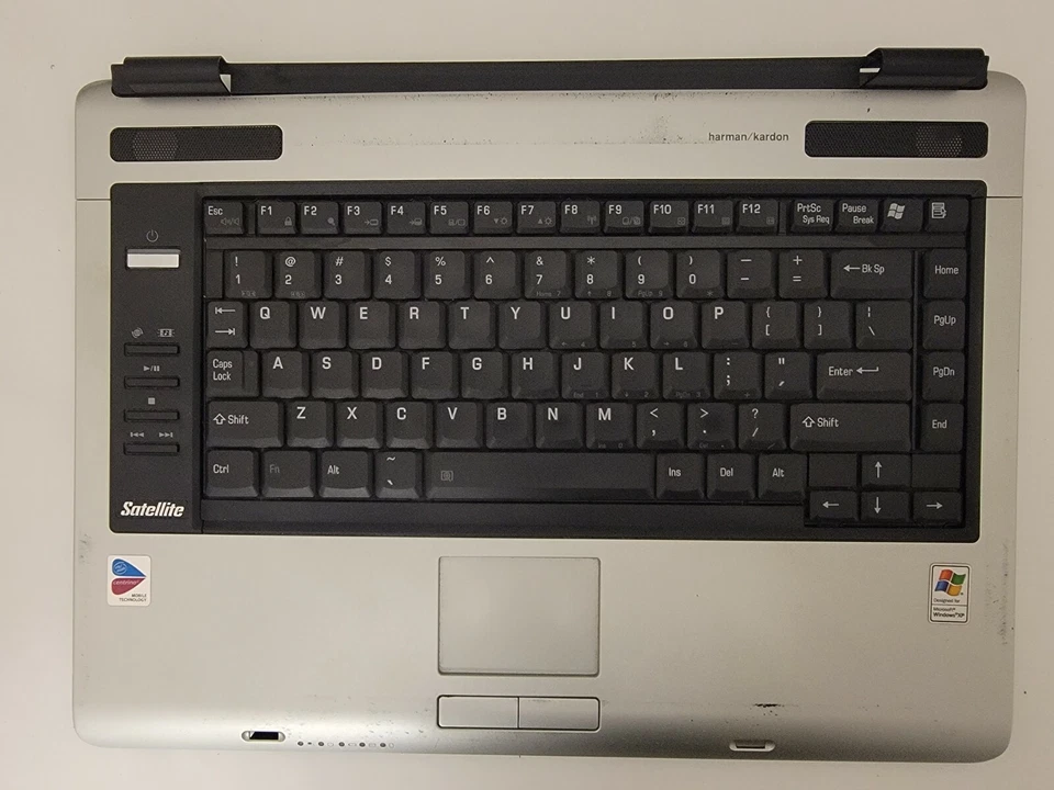 TOSHIBA SATELLITE A105 - S361 CUBIERTA SUPERIOR REPOSAMANOS/TECLADO/TOUCHPAD V000060340  Foto 1 de 4