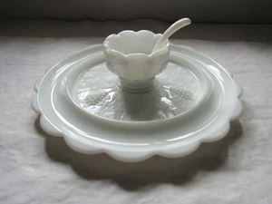 Canape de uva con paneles de vidrio de leche Westmoreland y cóctel con cucharón PG-5 - Imagen 1 de 12
