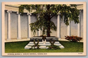 Postcard, Interior President Warren G Harding Memorial, Marion, Ohio, Unposted - Picture 1 of 2