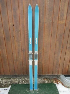 INTERESSANTE ALTE Schneeski 71" lang BLAU Oberfläche mit Metallbindungen - Bild 1 von 3