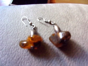 Bernstein-Ohrhänger, naturbelassen - Bild 1 von 2