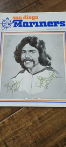 1976-77 BULLS @ MARINERS WHA PROGRAM SIGNED AUTO BY 2 GORDIE GALLANT TURKIEWICZ - Picture 1 of 1