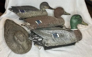 Lote (4) Patos señuelo vintage plástico deportivo Italia, G&H y papel maché con ojo de cristal - Imagen 1 de 17