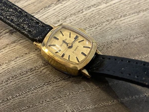Orologio da polso vintage donna Sekonda 17 Jewels URSS placcato oro AU10 - funzionante - Foto 1 di 11