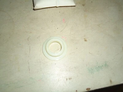 Poulan Weed Eater 530092068 Trimmer Spring Cap for 1400, 1600T, 1700, FREE SHIP - Image 1 of 2