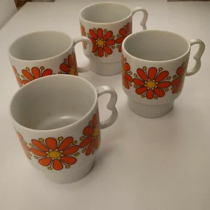 Ein Vintage Set Modern Mid Century Kaffeetassen Blumenmotiv Japan - Bild 1 von 6