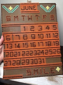 Vintage braun orange Nadelspitze Handarbeit Kalender Jan-Dez - Bild 1 von 5