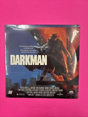 Laserdisc: Darkman - Liam Neeson, Frances McDormand - Image 1 of 2