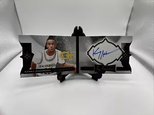 2013-14 Ult Coll Ultimate Legendary Booklets Signatures #USKA Kenny Anderson/60 - Bild 1 von 5