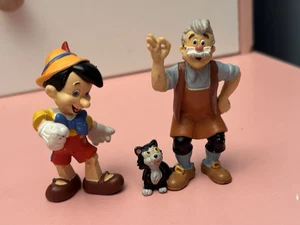 2x Vintage 1980's BULLY West Germany Pinocchio Walt Disney PVC 2" Figure - Picture 1 of 7