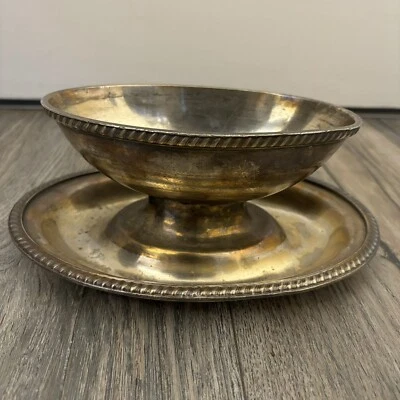 Barco de salsa soldado plateado International Silver Co de colección con bandeja adjunta 01190 Foto 1 de 4