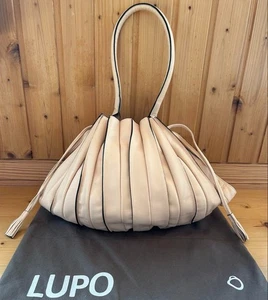 Bolso de Hombro LUPO Barcelona Abanico Cuero Genuino Diseño Icónico Plisado Abanico - Imagen 1 de 6