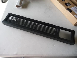 AU SELLER NEW IN BOX APC SMART-UPS FACEPLATE BEZEL 876-0017B 0M-77216A - Picture 1 of 6