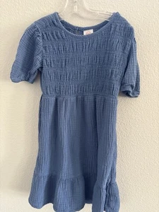 Size 6 girls blue cotton dress. Washed but never worn. VGUC.  - Picture 1 of 2