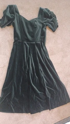 Vtg Laura Ashley Womens Sz 10 Emerald Green Velvet Cut Out Bows Pleated Dress  - Image 1 of 4
