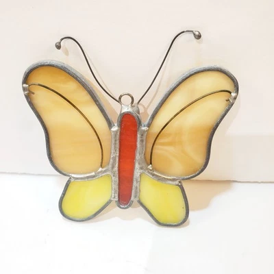 Adorno colgante vintage hecho a mano de vitral mariposa atrapasol 3,25 pulgadas Foto 1 de 4