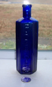 STUNNING LARGE BLUE 6 SIDED RIDGE POISON EMBOSSED, NOT TO BE TAKEN - Picture 1 of 1