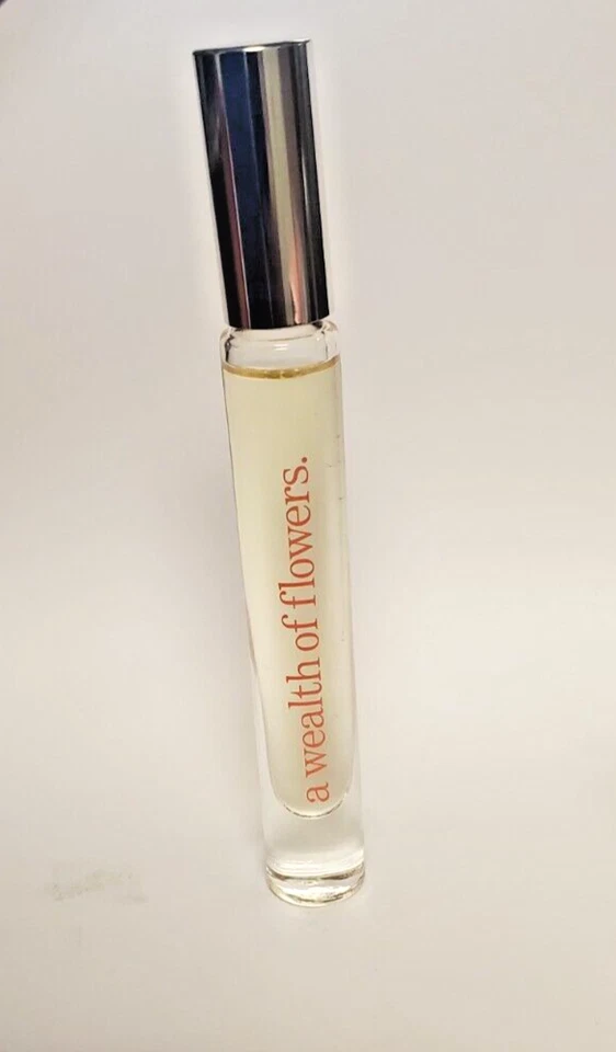 ROLLERBALL WOMEN Clinique A Wealth of Flowers 6 ml / 0.2 fl oz Parfum NEW - Image 1 of 1