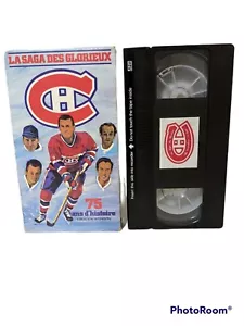 LA SAGA DES GLORIEUX : 75 ans d'histoire VHS ** Montreal Canadiens NHL (EUC) @W - Picture 1 of 4