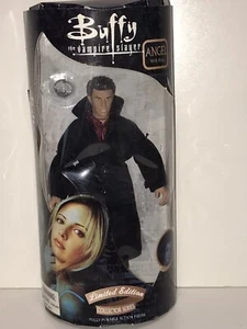 Buffy The Vampire Slayer (Angel) Limited Edition Series Action Figure & Ring - Picture 1 of 6