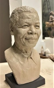 NELSON ROLIHLAHLA MANDELA STATUE BUST FIGURE 8" SCULPTURE South Africa MADIBA fx - Picture 1 of 24