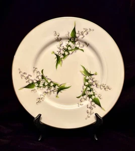 FINE ARTS CHINA~10-1/2" DINNER PLATE~LILY OF THE VALLEY~GOLD TRIM~EUC - Picture 1 of 2