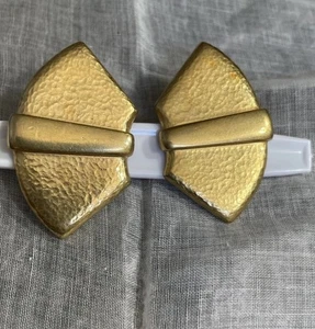Vintage Monet Gold Tone Clip On Earrings Jewelry VA-74 - Picture 1 of 5