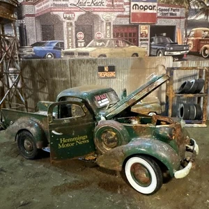 1937 Studebaker Pickup - Barn Find Cars - 1:24 DIECAST - Weathered - Picture 1 of 10
