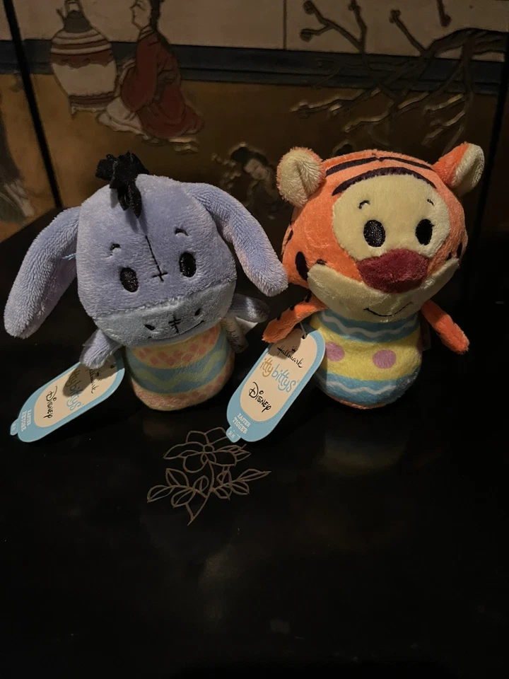 Peluche Hallmark Itty Bittys Disney Winnie The Pooh Tigger Eeyore 4" Nuevo con etiquetas Foto 1 de 4